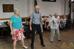 eerste-dansmiddag-van-het-seizoen-in-zaal-flora