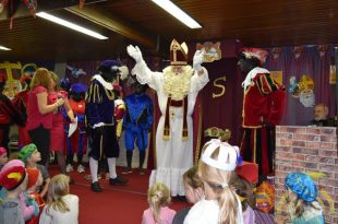 vrolijke-intocht-sinterklaas-op-heikant