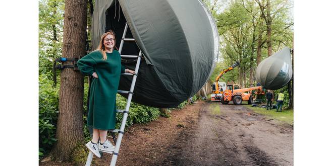 Boompittenten opgehangen in domein Franciscanessen