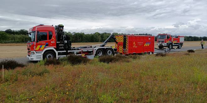 Brandweer Zone Rand test met succes ruwwaterleiding vliegveld Malle