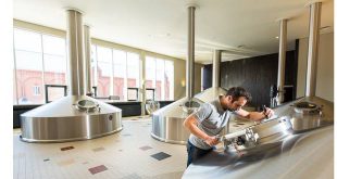 Monniken van Westmalle zetten brouwerijpoort open voor publiek