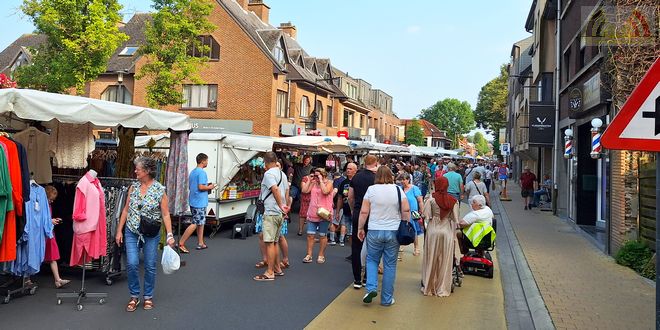 Avondmarkt Essen 2024 - Nieuwstraat - (c) Noordernieuws.be - 20240802_183002b80