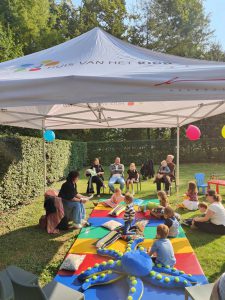 Brasschaatse kinderen nemen Tutjesboom feestelijk in gebruik