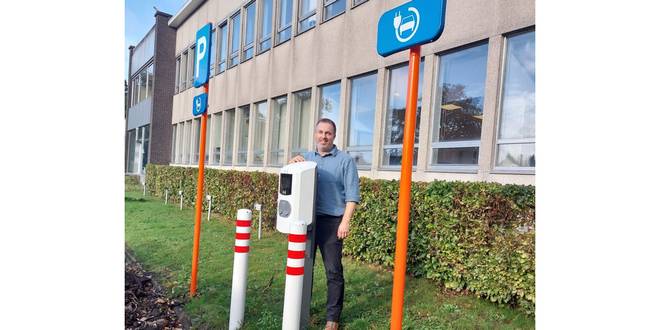 CVO Vitant eerste provinciale school met elektrische laadpaal