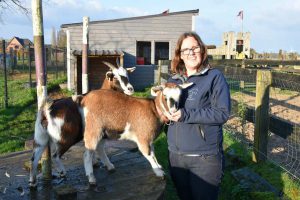 Mobiele kinderboerderij - Caroline Deruytter vertelt - (c) Noordernieuws 2024 - HDB_1904