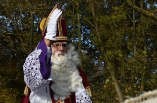 Sinterklaas en zijn Pieten bereiden zich al voor op de reis 3