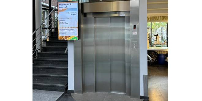 Werken aan lift gemeentehuis