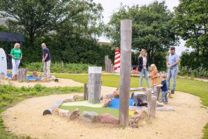 chouwen Duiveland - Burg Haamstede - Huis Verburgh - Minigolf